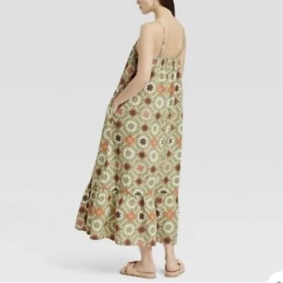 Universal Thread Women's Plus Size Quilted Sleeveless Tiered Dress- Green - Picture 2 of 15